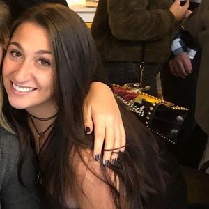 Meet your Posher, Alana